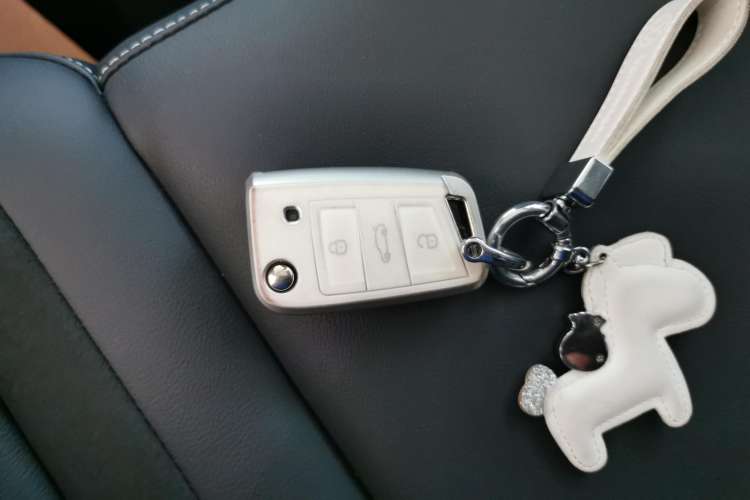 Used Volkswagen Tiguan L 2020 330TSI Automatic Two-Wheel Drive Smart Luxury Edition China VI Standard