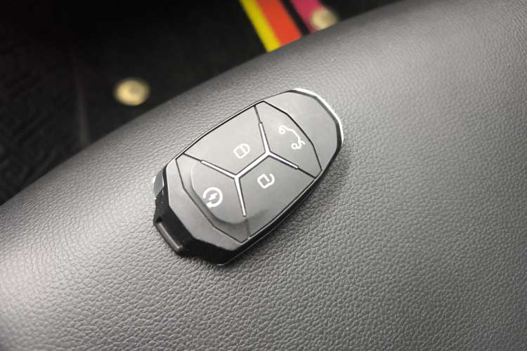 Used Lynk & Co 01 2020 2.0T Two-Wheel Drive Pure Pro Version China VI Standard