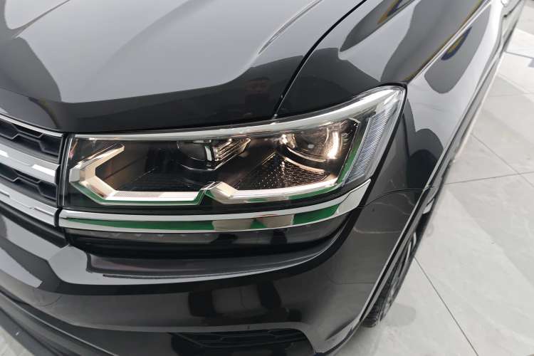 Used Volkswagen Tharu 2021 280TSI Two-Wheel-Drive Luxury Plus Edition