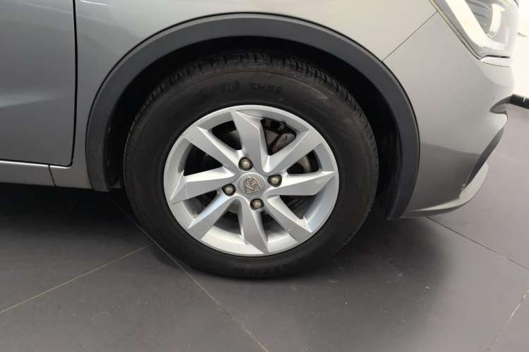 Used Baojun 310W 2017 1.5L Manual Fashion Model China V
