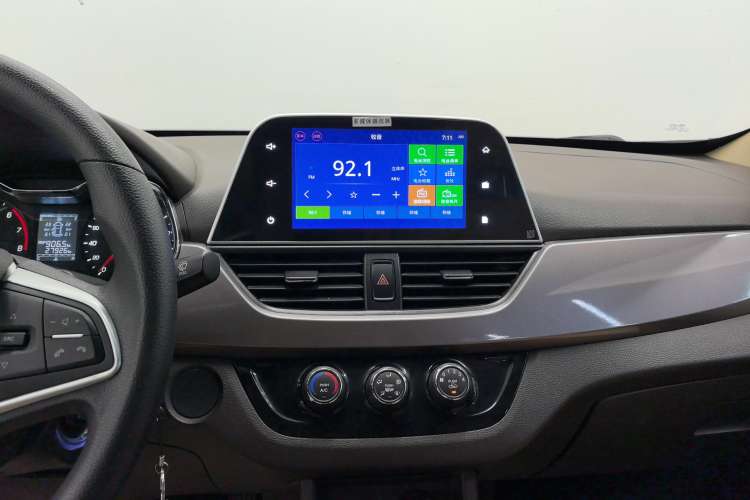 Used Baojun 310W 2017 1.5L Manual Fashion Model China V
