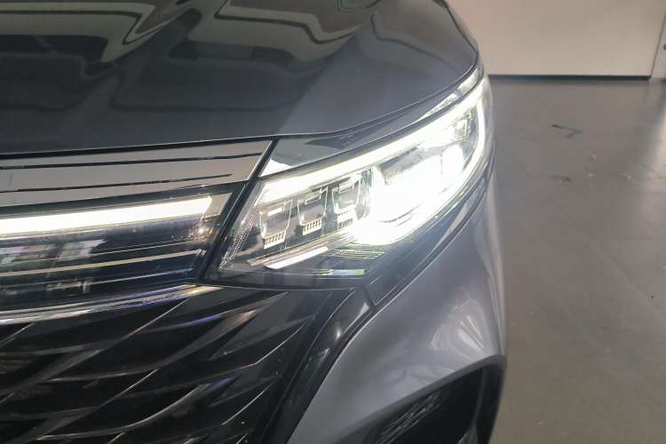Used Roewe iMAX8 2022 400TGI Flagship Edition