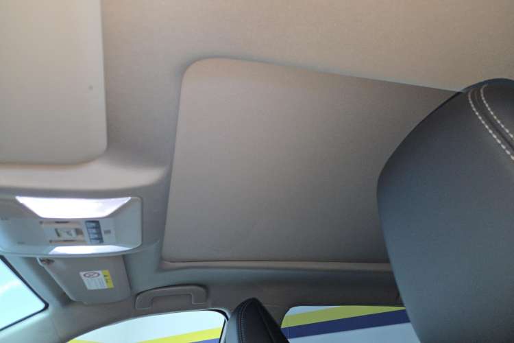 Used Toyota Wildlander 2023 Dual-Motor 2.5L E-CVT Two-Wheel Drive Luxury PLUS Edition