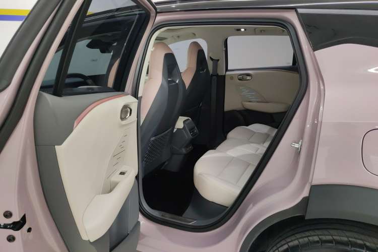 Used Lynk & Co 06 EM-P 2023 EM-P 126 Long-Range Halo