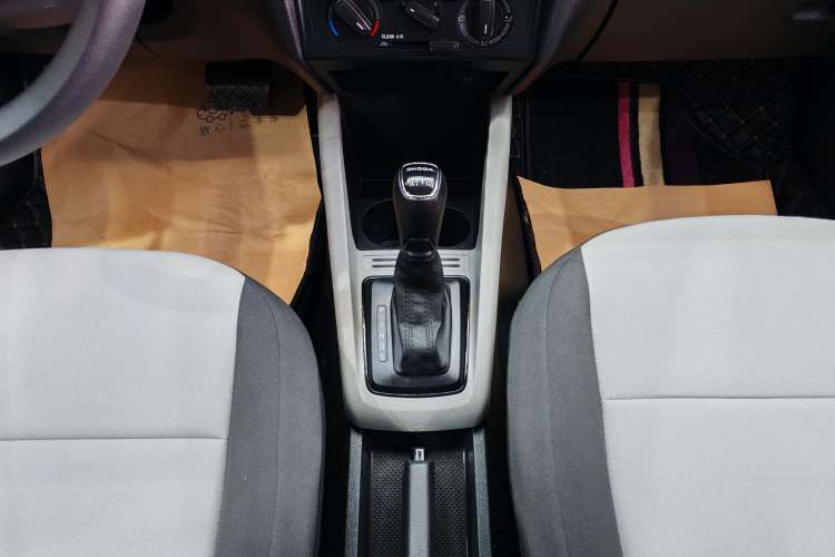 Used Skoda Fabia 2017 1.4L Automatic Car Enjoy Edition