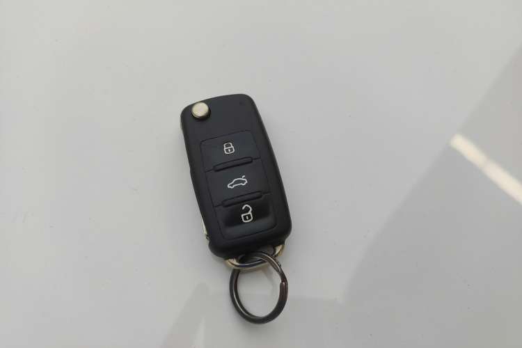 Used Volkswagen Santana 2016 1.4L Manual Fashion Edition