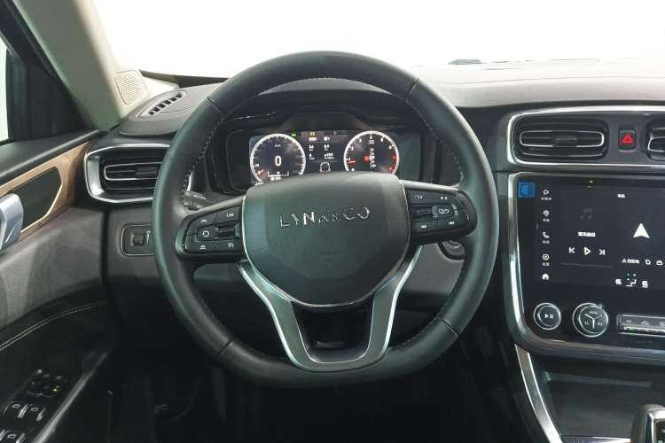 Used Lynk & Co 01 2020 2.0T Two-Wheel Drive Pure Pro Version China VI Standard