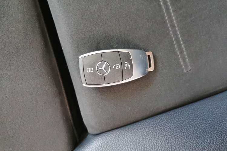 Used Mercedes-Benz A-Class 2022 Second Facelift A 200 L Sport Sedan Fashion Version