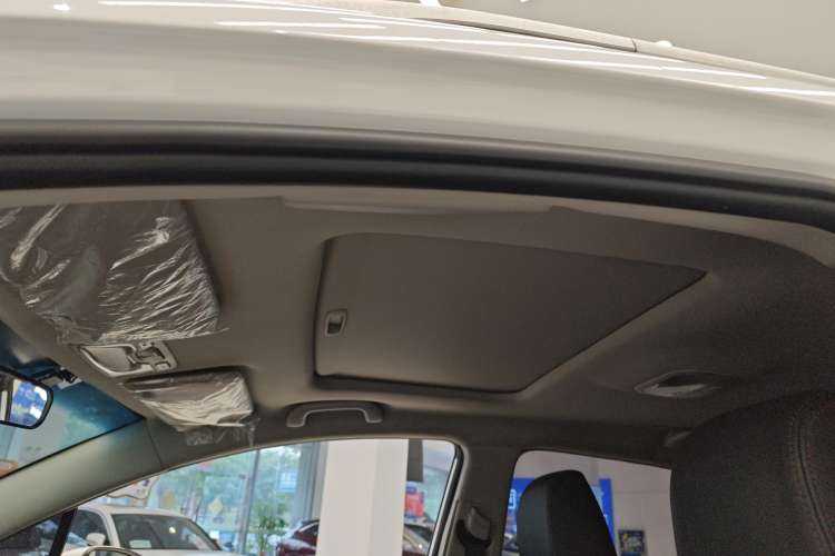 Used JAC Refine S3 2018 Smart Drive Version 1.6L CVT Luxury Smart Model
