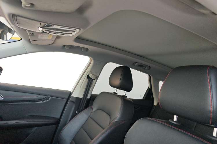 Used MG Pilot 2021 300TGI Automatic Two-Wheel Drive Fuel-Efficient Luxury Edition