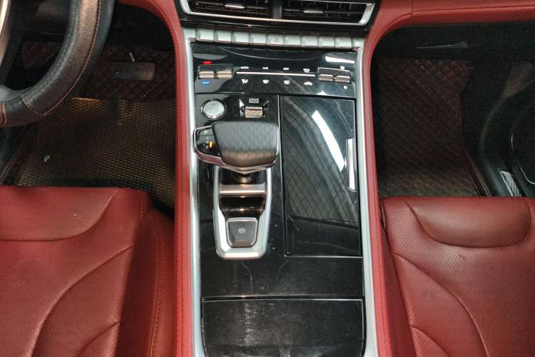 Used Changan CS85 COUPE 2021 1.5T DCT Elite Edition
