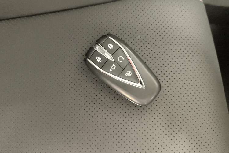 Used CHANGAN X7 PLUS 2024 1.5T Automatic Luxury 7-Seater Vehicle Key