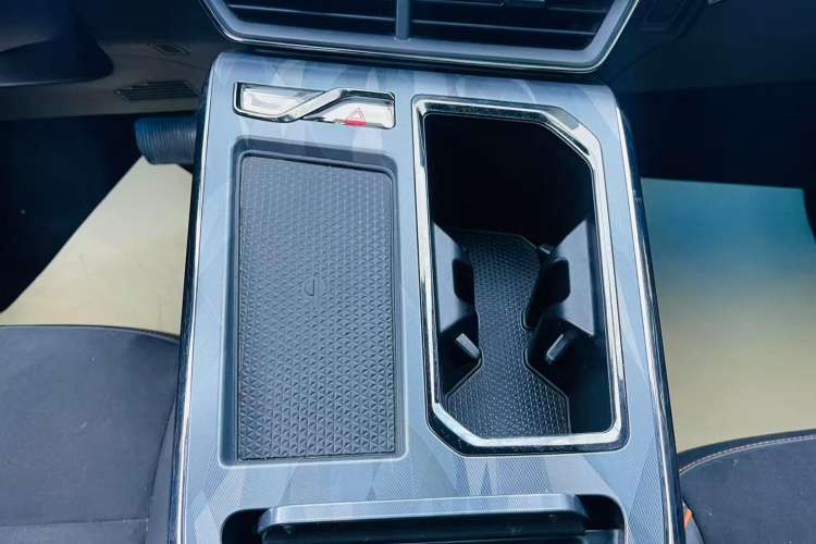 Used Haval XY 2022 1.5T ZhiZun Edition Gear Lever