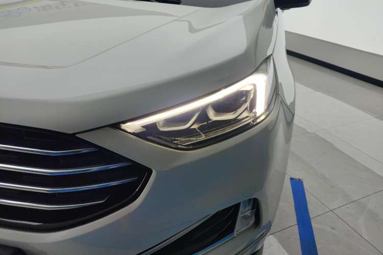 Used Ford Edge 2020 EcoBoost 245 Two-Wheel Drive Titanium 7-Seater