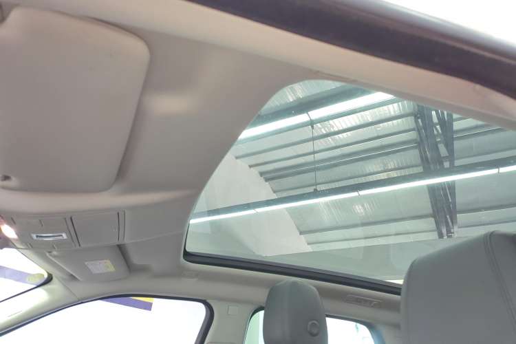 Used Land Rover Range Rover Evoque 2018 240PS PURE Style Edition