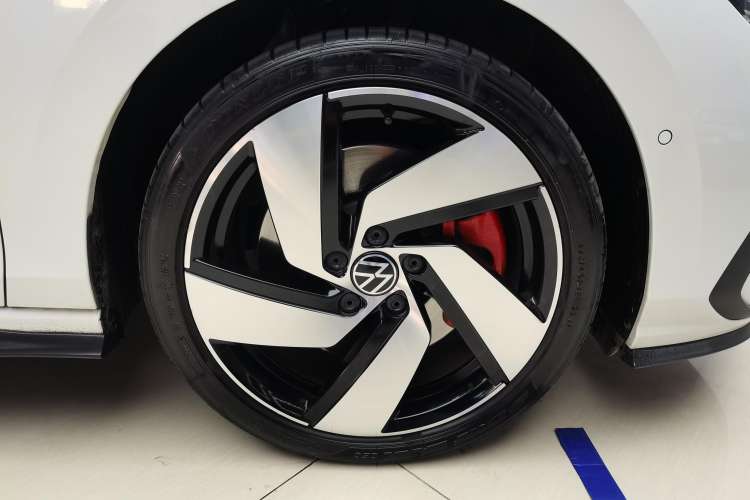 Used Volkswagen Golf GTI 2023 380TSI DSG GTI
