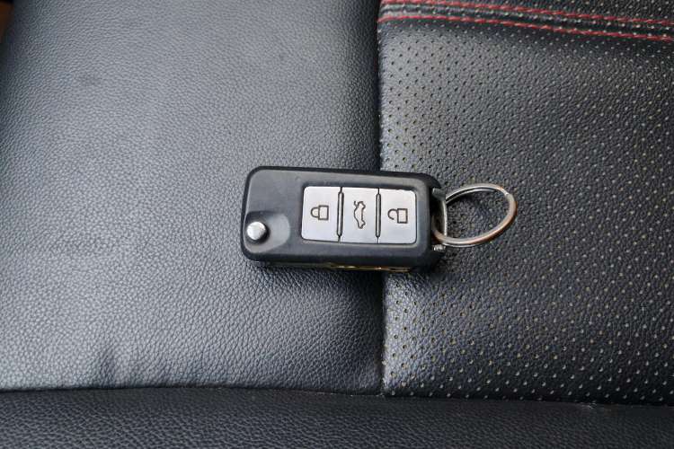 Used Zotye Z300 2016 New Vision 1.5L Manual Entry-Level Model
