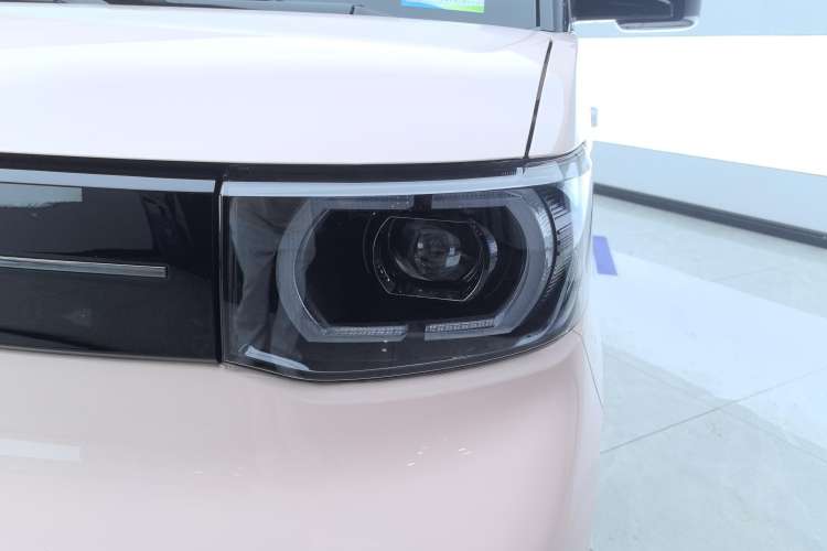 Used Wuling Hongguang MINIEV 2022 Macaron Fashion Model Lithium Iron Phosphate