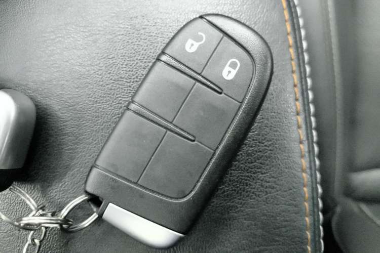 Used Jeep Compass 2017 200T Automatic Family Edition
