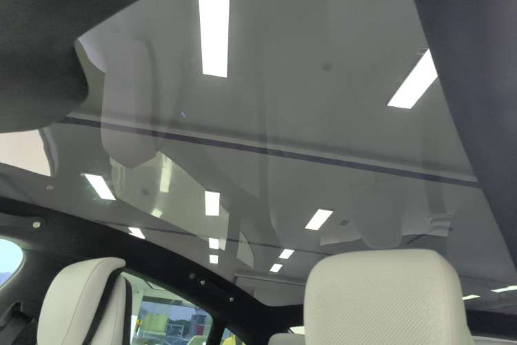 Used Xiaomi Auto SU7 2024 Four-Wheel Drive Ultra-Long Range Advanced Intelligent Driving Max Edition