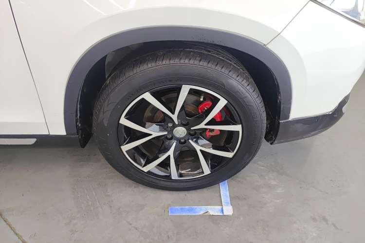 Used Brilliance V5 2016 1.5T Automatic Two-Wheel Drive Smart Version
