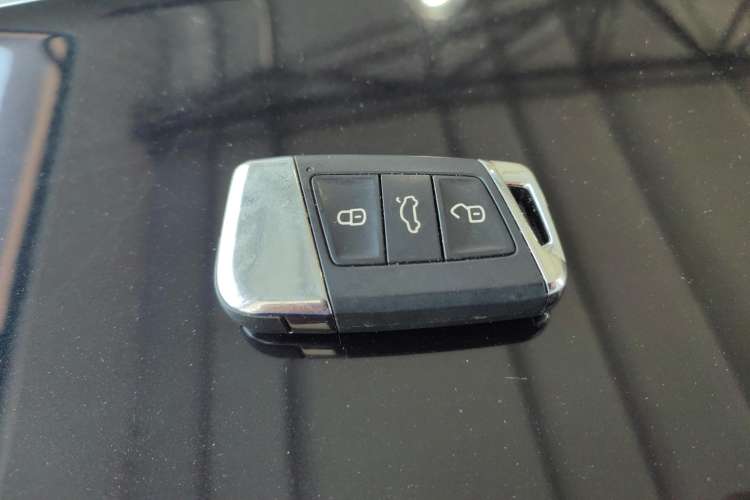 Used Volkswagen Passat 2019 330TSI Elite Edition China VI
