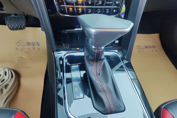 Used Venucia D60 2019 100 000 Honor 1.6L XL CVT Chenku Edition China VI Standard
