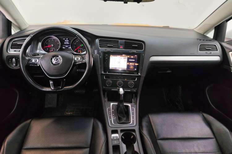 Used Volkswagen Golf 2020 200TSI DSG Comfortable and Ambitious Edition