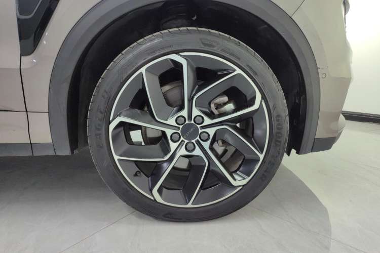 Used Lynk & Co 05 2020 2.0TD Two-Wheel Drive Shine Halo