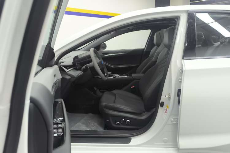 Used CHANGAN Ruicheng PLUS 2023 1.5T DCT Navigation Edition Left Front Seat