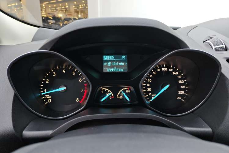 Used Ford Kuga 2019 EcoBoost 180 Two-Wheel-Drive Platinum Edition China VI Standard Instrument Cluster