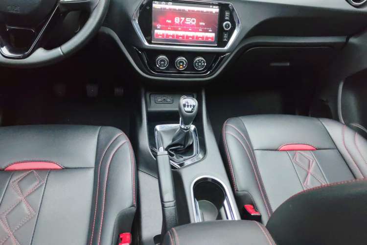 Used Soueast DX3 2018 1.5L Manual Luxury Model