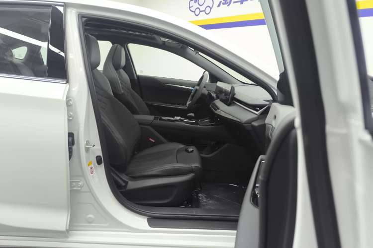 Used CHANGAN Ruicheng PLUS 2023 1.5T DCT Navigation Edition Right Front Seat