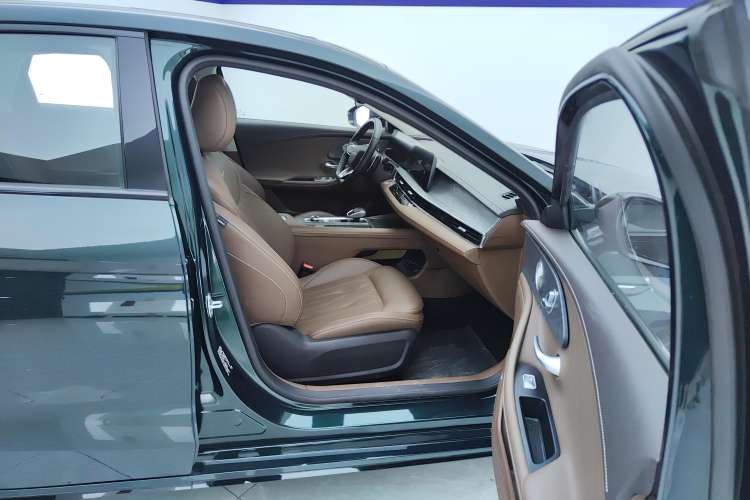 Used Chery Arrizo 8 2023 High-Performance Edition 2.0T DCT Powerfully Equipped