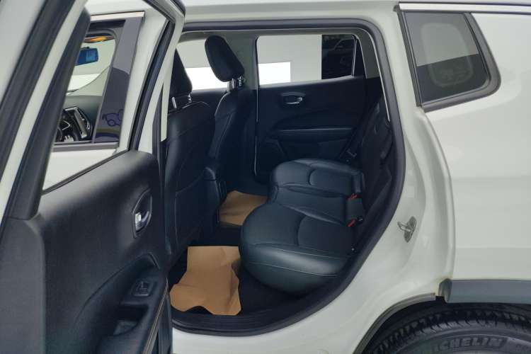 Used Jeep Compass 2019 200T Automatic Family Edition - Connected Large Screen Version