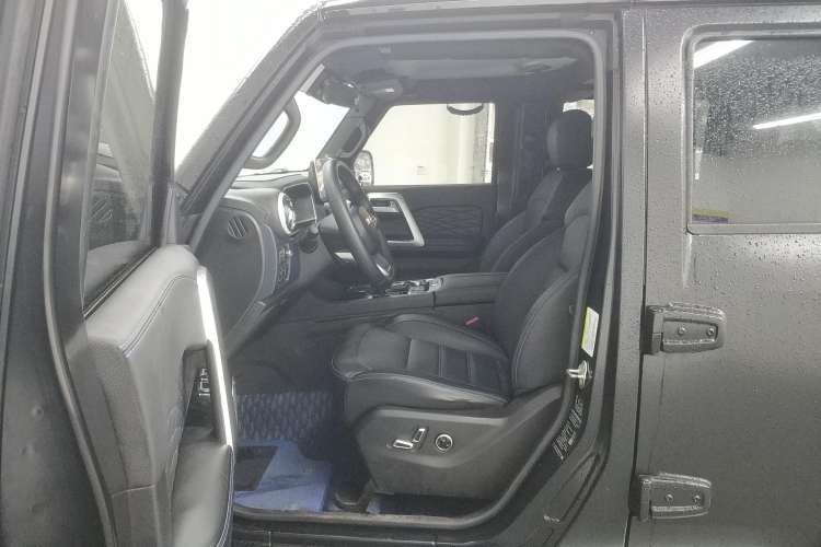 Used BAIC Off-Road BJ40 2023 2.0D Automatic Four-Wheel Drive Blade Hero Edition Adventurer Type