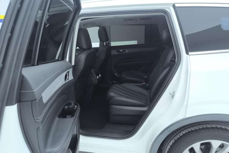 Used Ford Equator 2021 EcoBoost 225 Platinum Edition 6-seater
