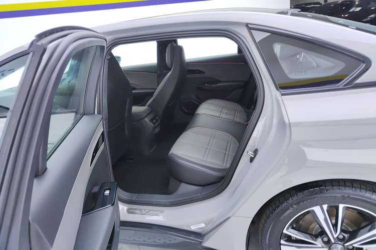 Used Hongqi EH7 2024 690 Pro