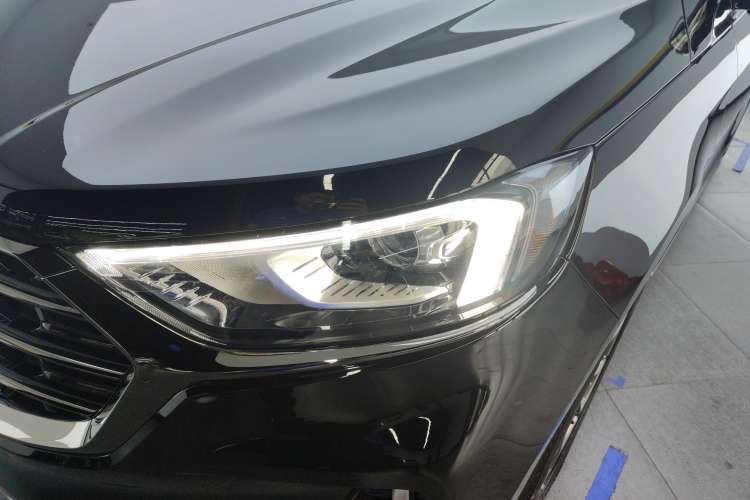 Used Ford Edge 2021 PLUS EcoBoost 245 Two-Wheel-Drive Titanium 7-Seater