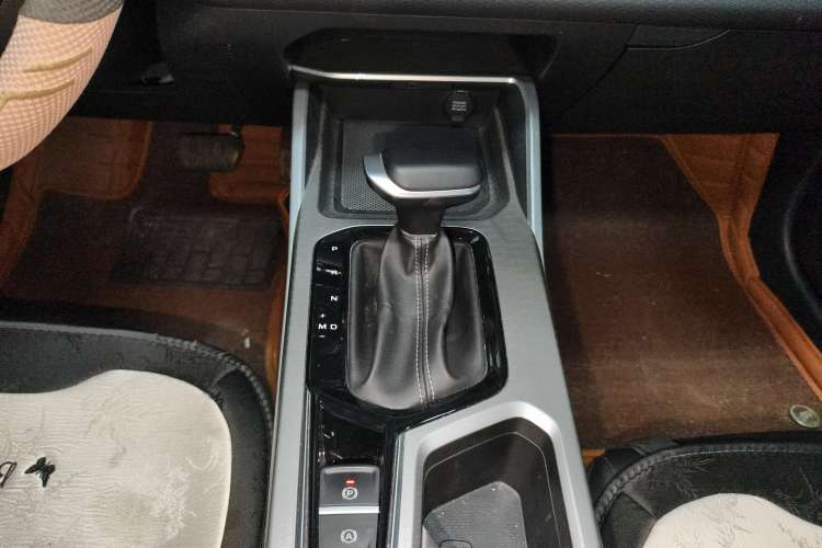 Used Geely Auto Emgrand 2025 4th Generation 1.5L CVT Longteng Edition
