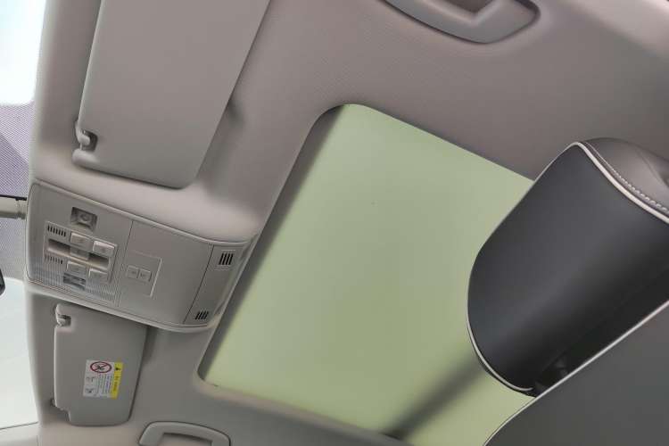 Used Volkswagen Tayron GTE Plug-in Hybrid 2022 1.4T Luxury Edition Headliner