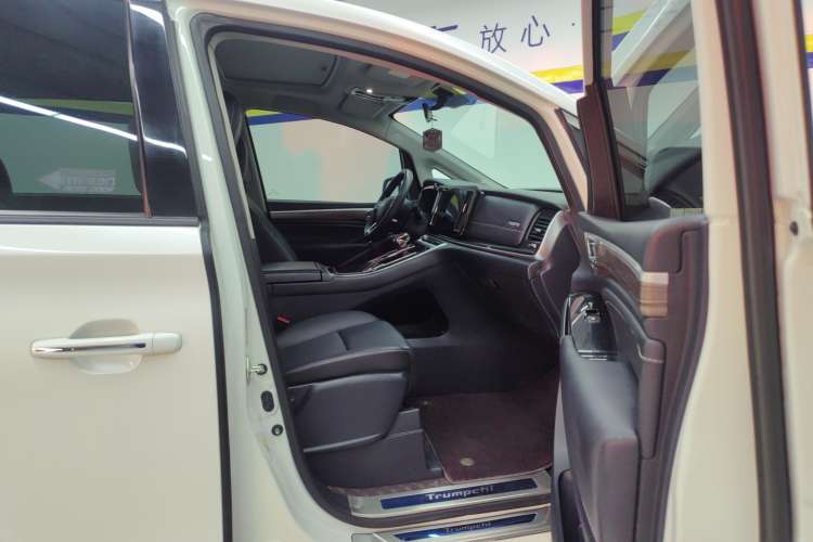 Used GAC Trumpchi M8 2021 Revised Version Lingxiu Series 390T Luxury Edition
