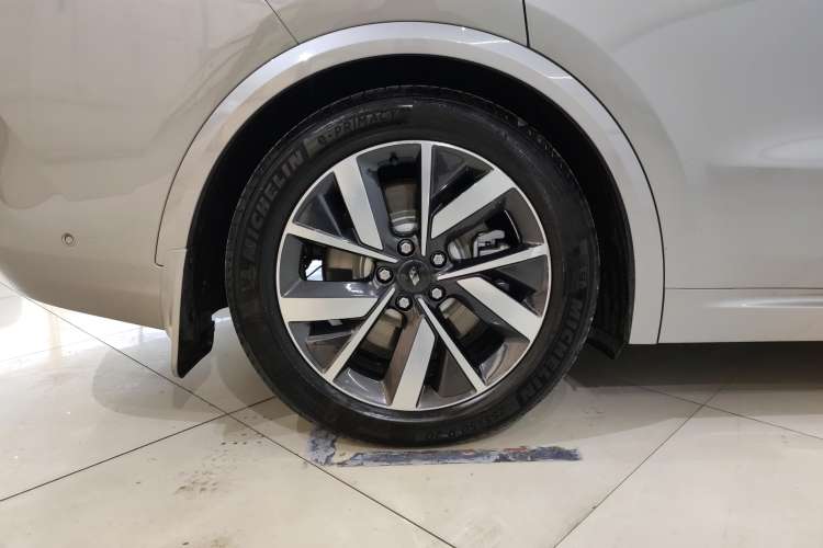 Used Li Auto L8 2023 Max model