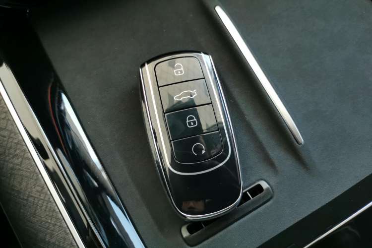 Used Chery Tiggo 9 2023 2.0T Dual-Clutch Two-Wheel Drive Prestige Version 5 Seats