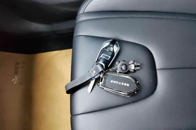 Used Bestune T90 2023 2.0T Automatic Luxury Edition
