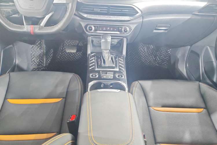 Used Bestune T77 2019 Facelift 230 TID Automatic Luxury Version China V Emission Standard
