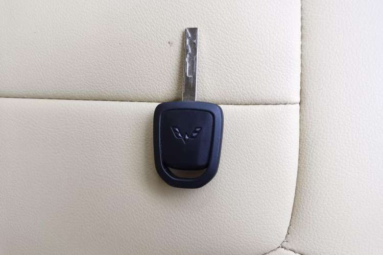 Used Wuling 730 2020 Commercial Vehicle 1.5L Manual Value Edition 7 Seats
