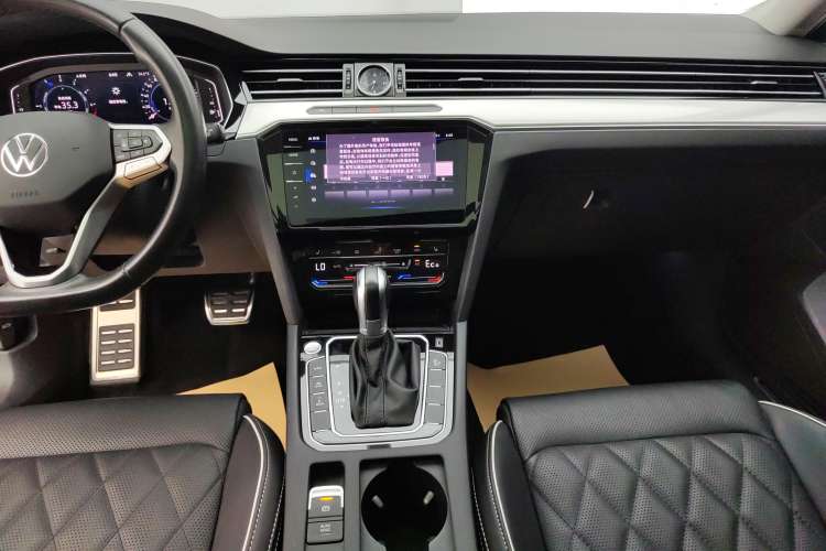 Used Volkswagen Tayron GTE Plug-in Hybrid 2022 1.4T Luxury Edition Audio And AC Panel