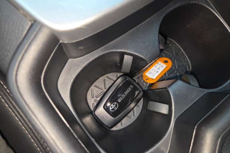 Used Toyota Wildlander 2023 Dual-Motor 2.5L E-CVT Two-Wheel Drive Luxury PLUS Edition