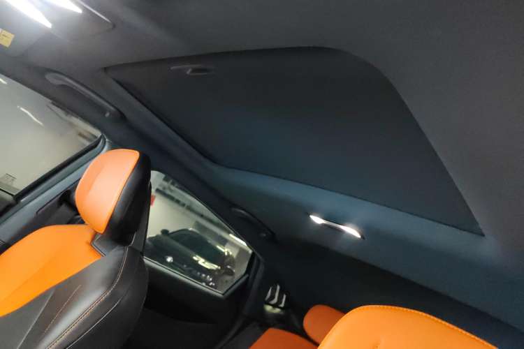 Used Changan UNI-V iDD 2023 ZhiDian iDD 1.5T 113km Smart & Fun Version